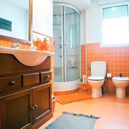 Апартаменты Comfortable Aparment In Lisbon