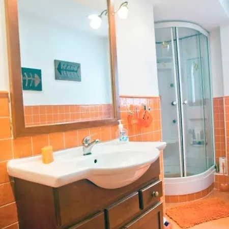 Apartment Comfortable Aparment In Lisbon *